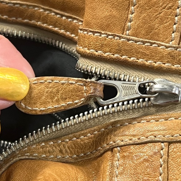 Balenciaga Leather Handbag - Picture 16 of 16